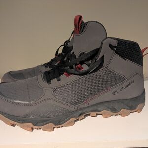 Columbia Men's Gray Hiking Shoes